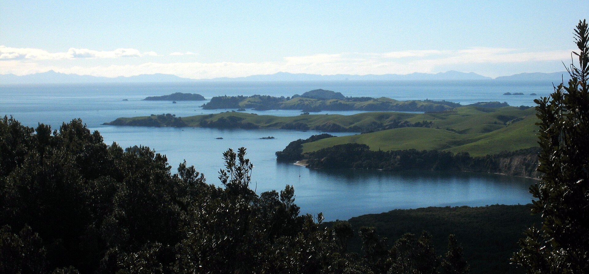 Motutapu, Rākino and the Noises seen from the summit of Rangitoto